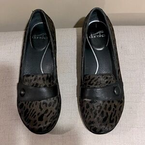 Dansko Olena Calf Hair  Black & Brown Cheetah Print Loafers, size 38